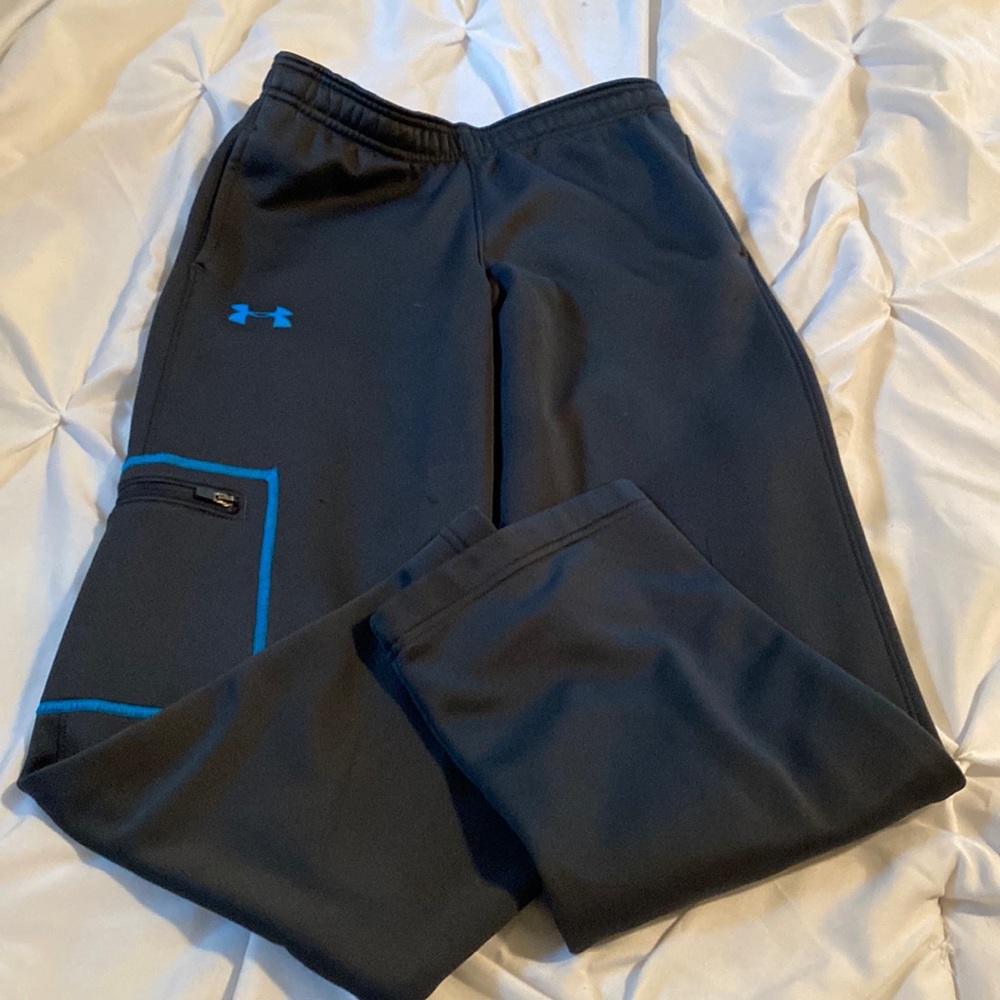 Boys Under Armour sweatpants.